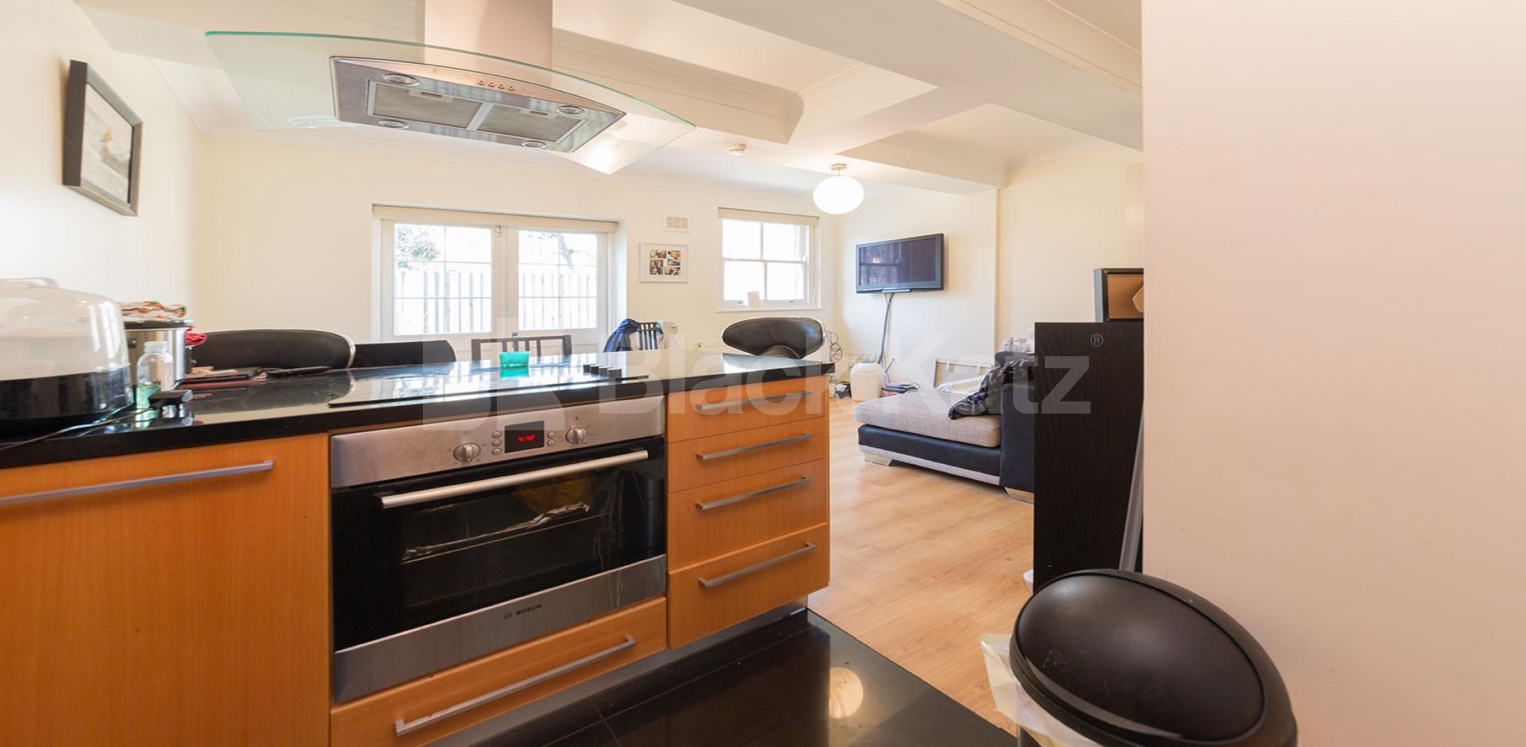 			2 Bedroom, 1 bath, 1 reception Flat			 Beatrice Road, FINSBURY PARK-STROUD GREEN